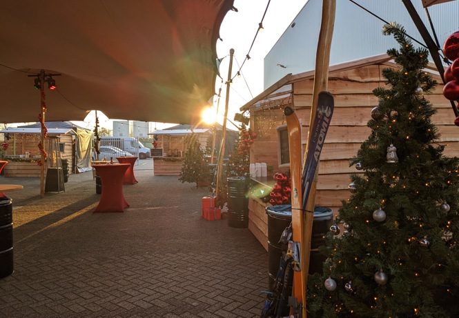 Winter Wonderland festival buiten kerstboom